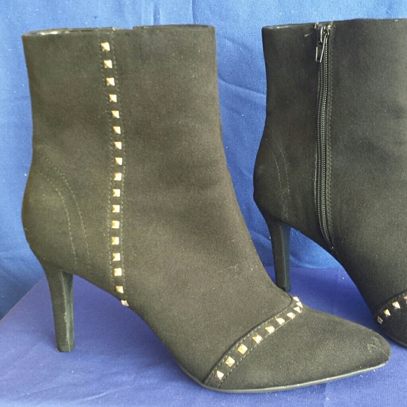 *BUNDLE ONLY * Vegan Black Ankle Boots 8.5 Maybe 9 - Picture 2 of 8